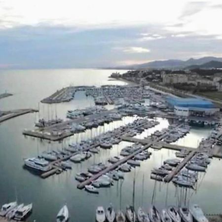Apartment Llavaneres I San Andrés de Llevaneras Kültér fotó